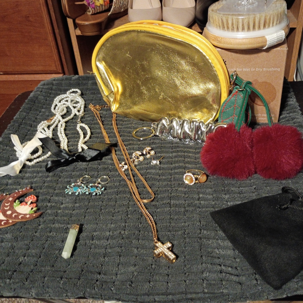 Jewelry, Keychain, Misc Lot For Gifting Or Repurpose